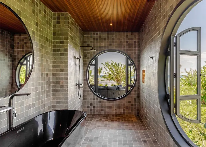 Вилла Sea View Pool - Exclusive Beachfront Ловина