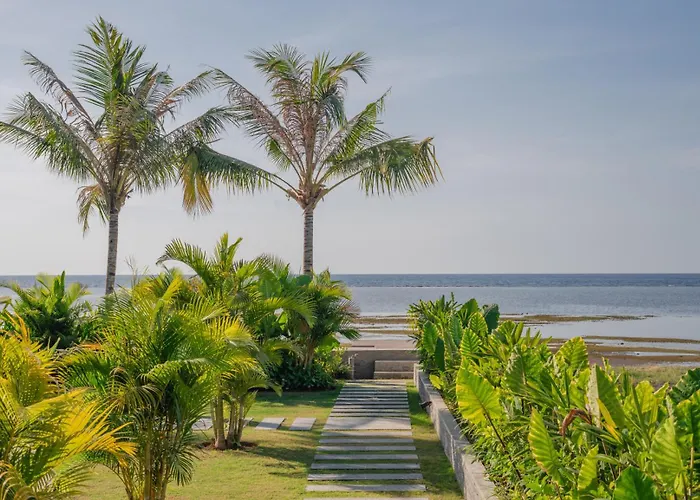 Sea View Pool - Exclusive Beachfront Вилла