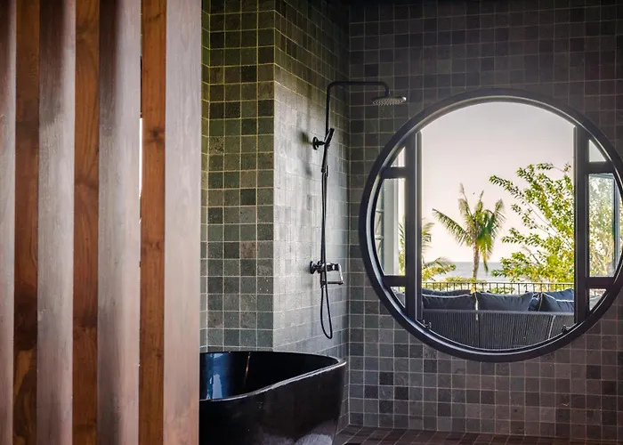 Sea View Pool - Exclusive Beachfront * Ловина
