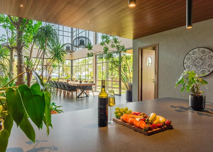 Sea View Pool - Exclusive Beachfront Вилла *
